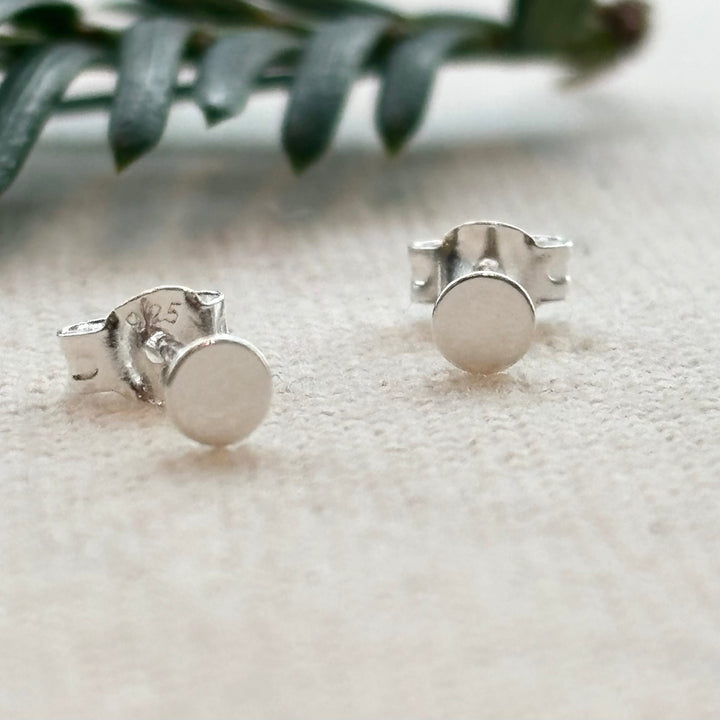 Sterling silver round disc stud earrings