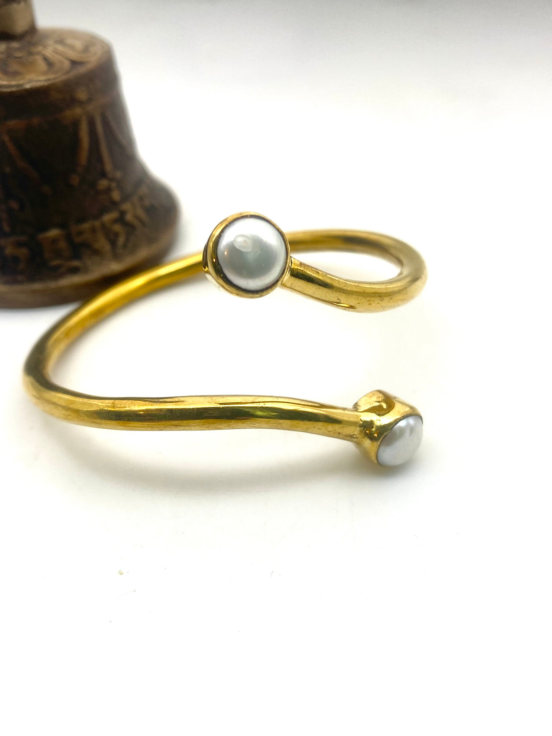 Panchadhatu and freshwater pearl bangle