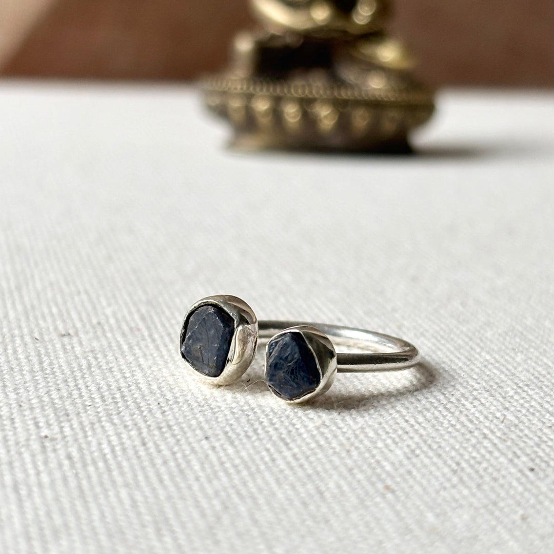 Raw Sapphire Sterling Silver Ring – Size L (Adjustable)