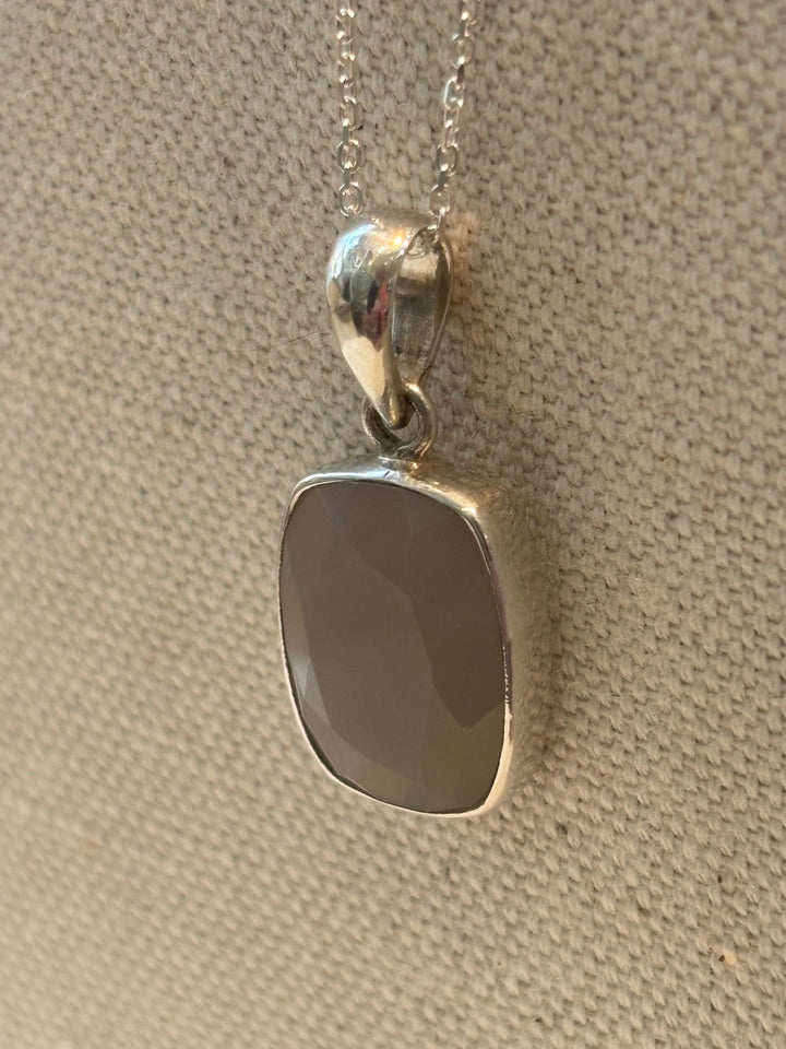 Grey Chalcedony Faceted Necklace in Sterling Silver