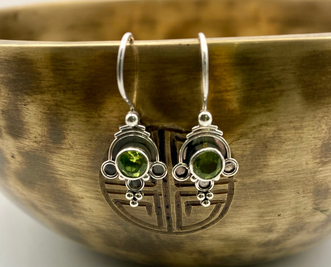 Vedant Orbit Peridot Earrings