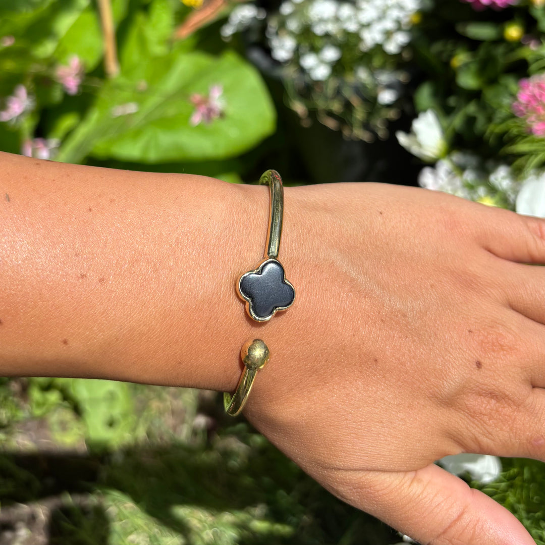 Handmade Panchadhatu Black Clover Open Cuff Bangle