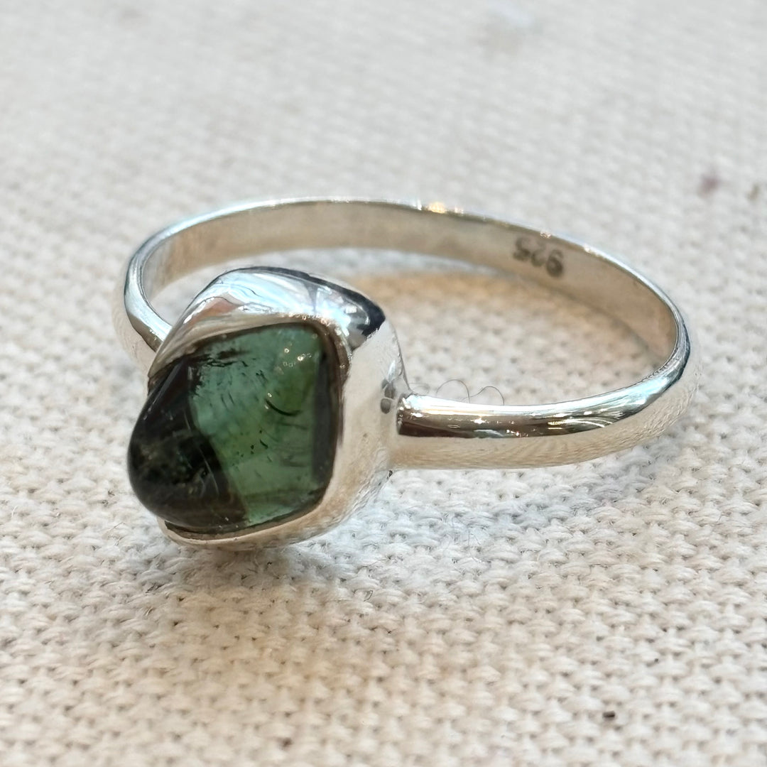 Green Tourmaline Silver Ring – Size P