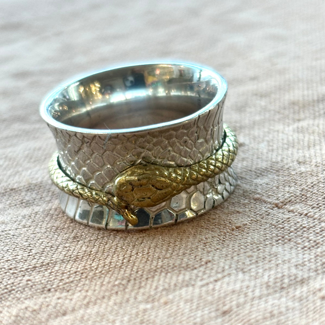 Silver Snake Spin Ring
