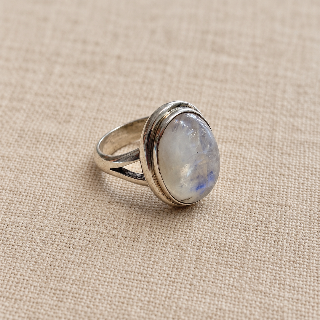 Large Oval Moonstone Sterling Silver Ring – Size P