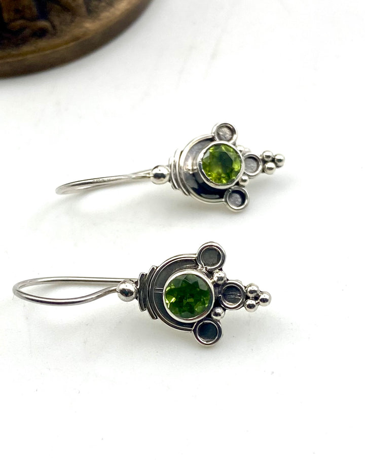 Vedant Orbit Peridot Earrings