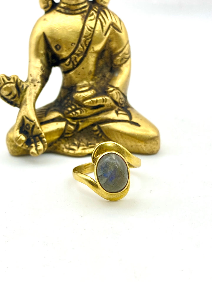 Moonlit Path - Labradorite Ring