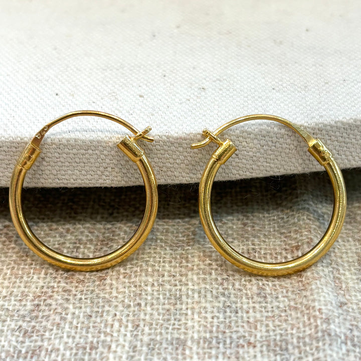 Gold Hoop Earrings – Medium (25mm)