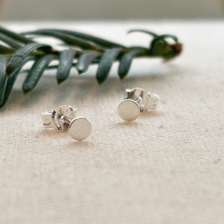 Sterling silver round disc stud earrings