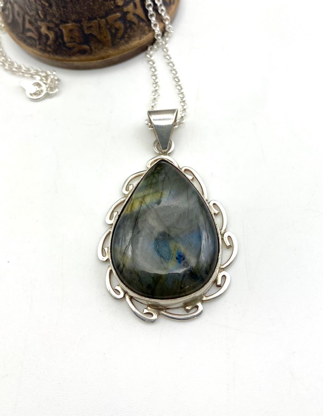Mystic Light Labradorite Necklace