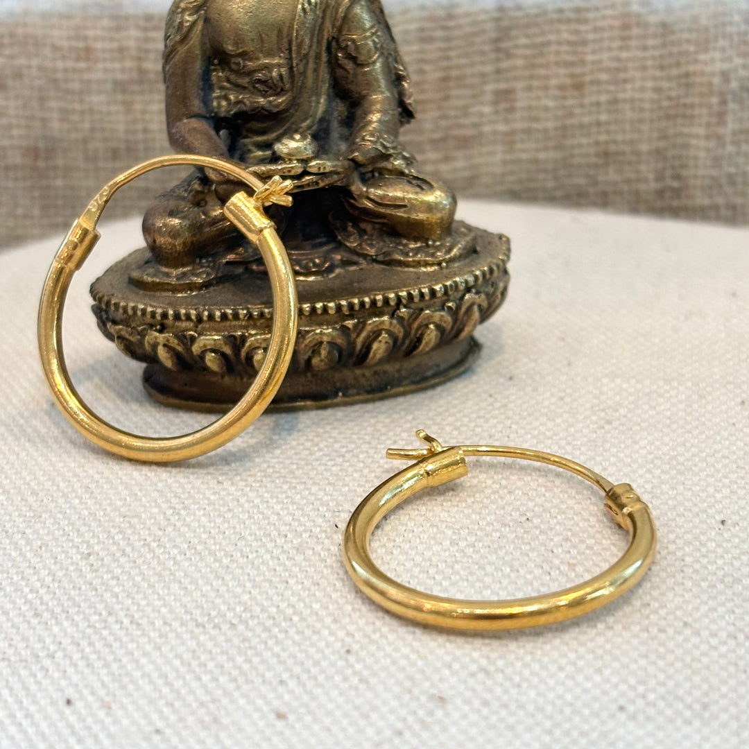 Gold Hoop Earrings – Medium (25mm)