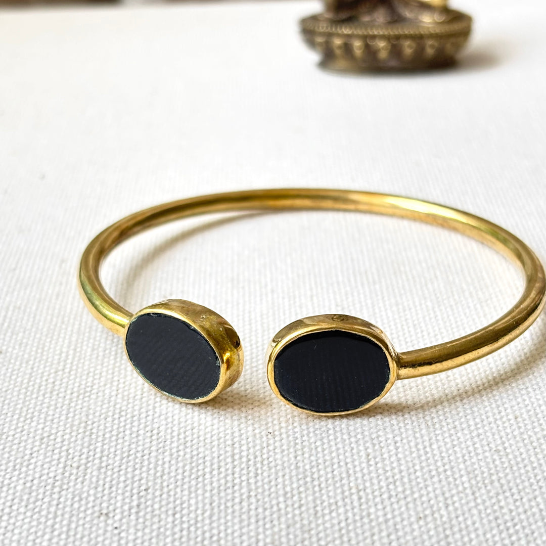 Handmade Panchadhatu Black Oval Open Cuff Bangle