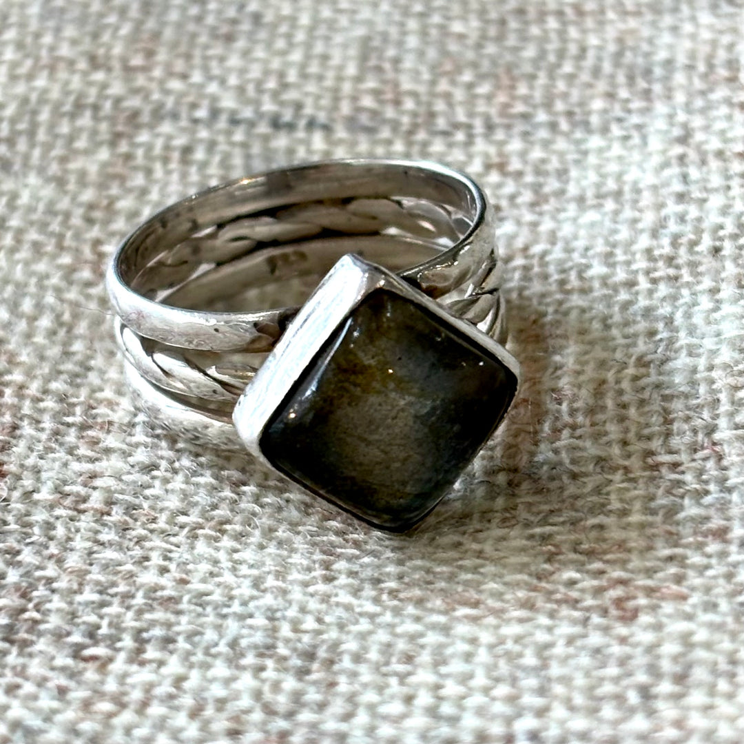 Labradorite Square Ring