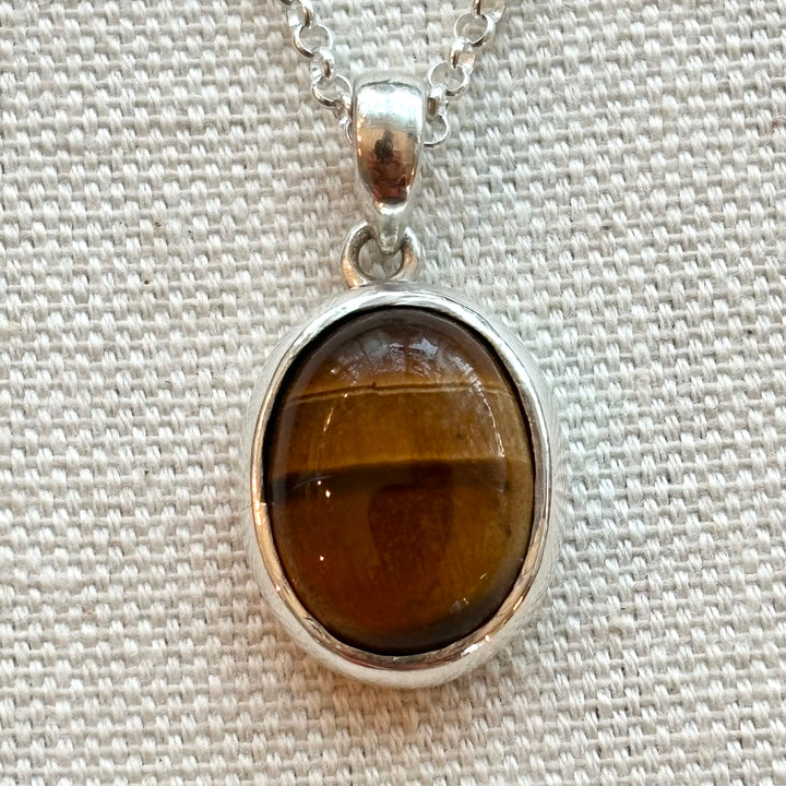 Tiger’s Eye Silver Necklace – 18 Inch Chain
