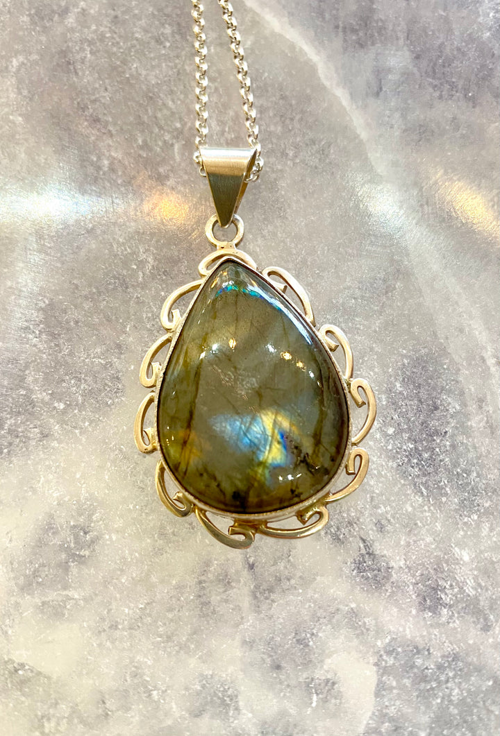 Mystic Light Labradorite Necklace