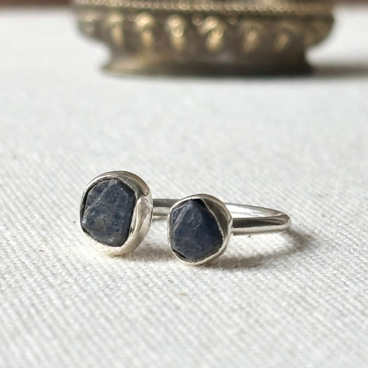 Raw Sapphire Sterling Silver Ring – Size L (Adjustable)