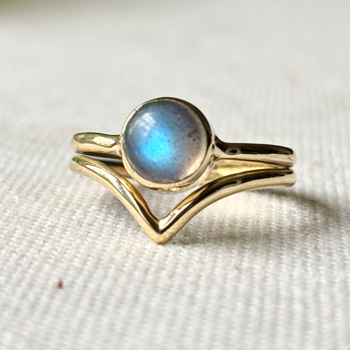 Labradorite Ring in Panchadhatu – Blue Flash Gemstone Ring – Size M