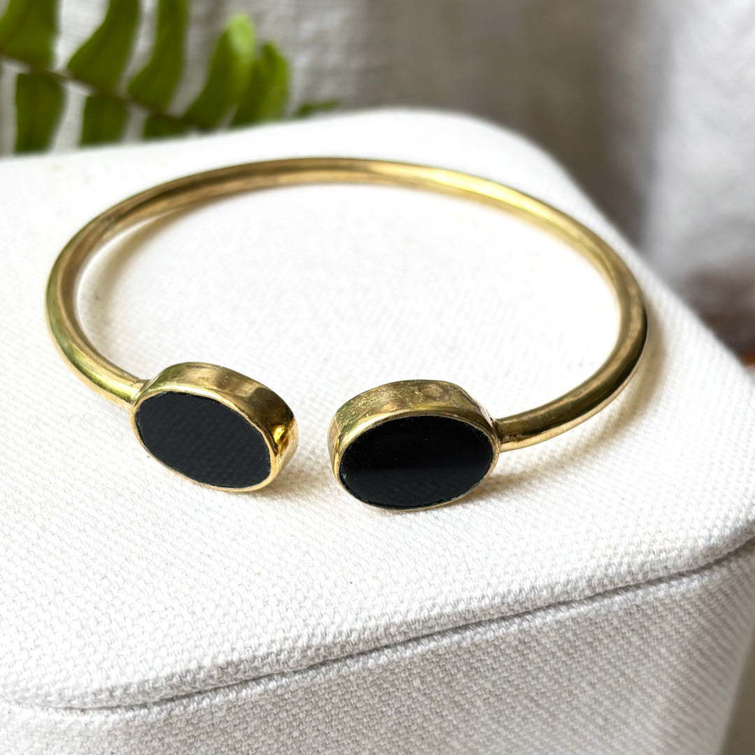 Handmade Panchadhatu Black Oval Open Cuff Bangle