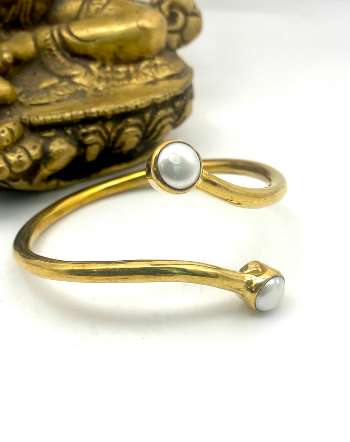 Panchadhatu and freshwater pearl bangle