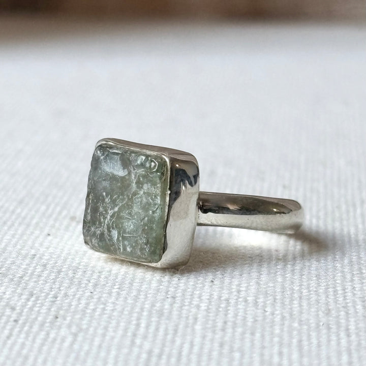 Raw Labradorite Sterling Silver Ring – Size O