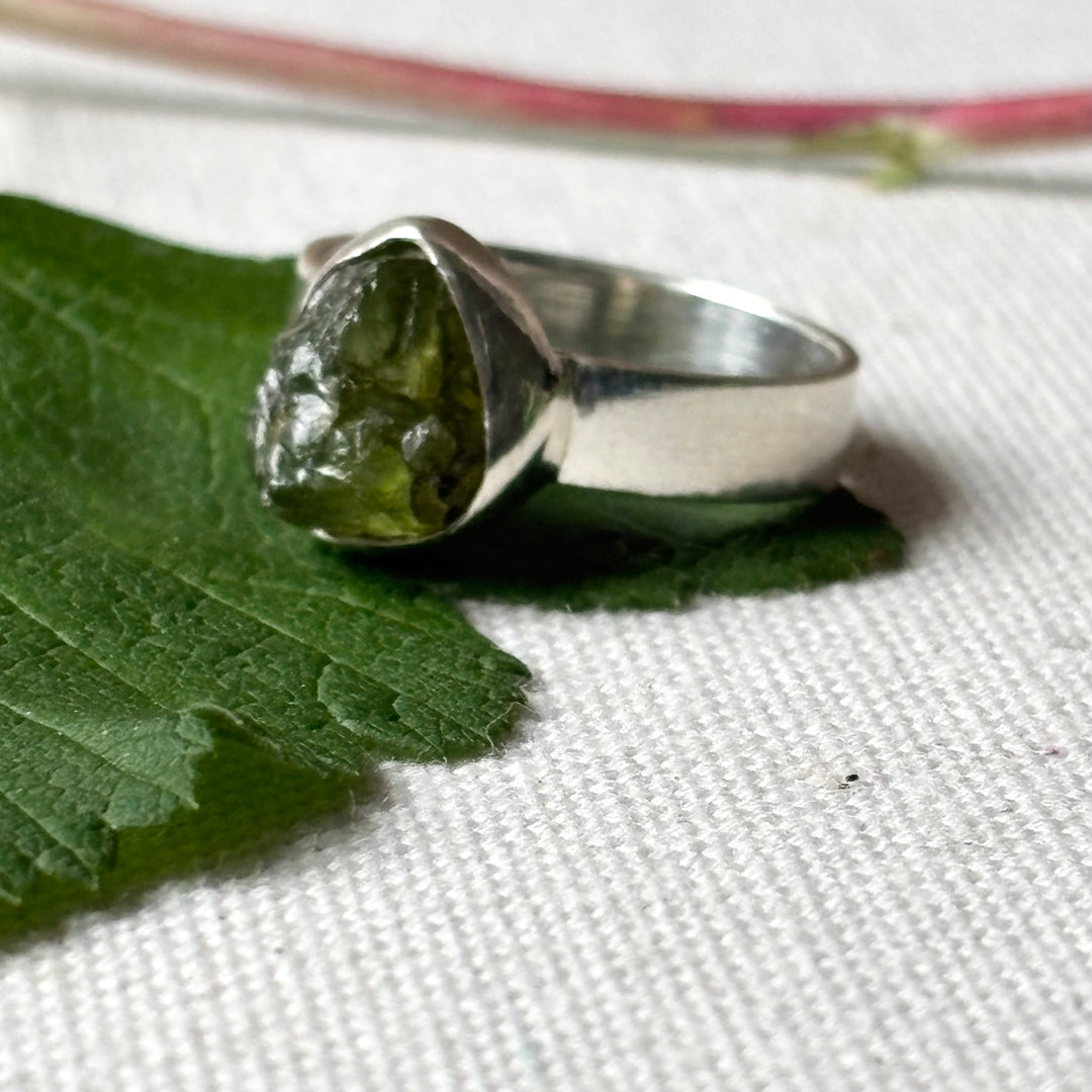 Handmade Raw Peridot Sterling Silver Ring – Size S