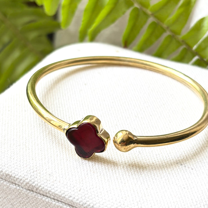 Handmade Panchadhatu Burgundy Clover Open Cuff Bangle